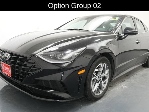 Used 2023 Hyundai Sonata SEL w/ Convenience Package FWD image 3