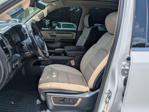 Used 2019 RAM 1500 Limited w/ Advanced Safety Group image 9