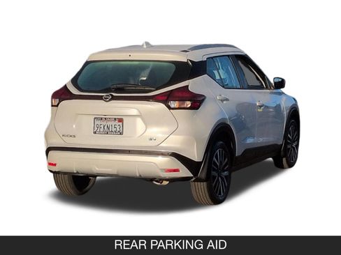 Certified 2023 Nissan Kicks SV image 9