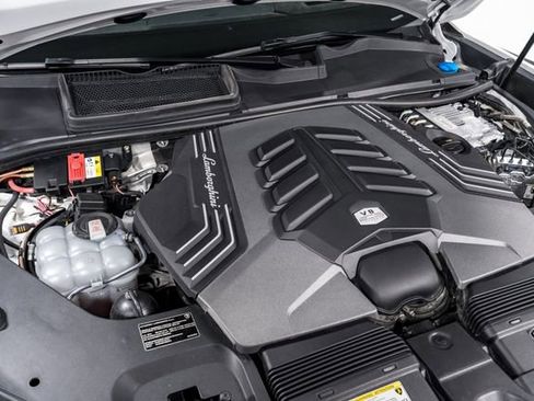 Used 2022 Lamborghini Urus image 48
