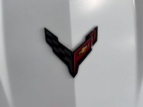 Used 2023 Chevrolet Corvette Stingray Premium Cpe w/ Z51 Performance Package RWD image 17
