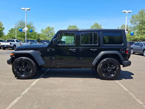 Used 2023 Jeep Wrangler Unlimited Sport AWD/4WD image 8