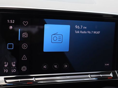 Used 2024 Volkswagen Atlas SE FWD image 14