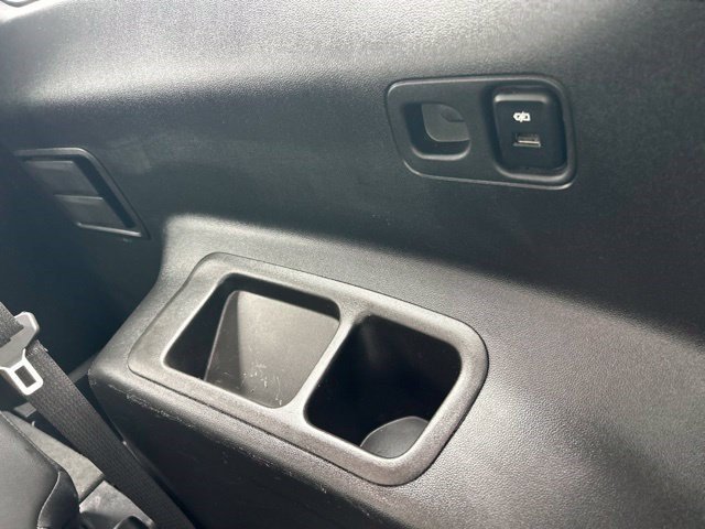 Used 2023 GMC Acadia SLT FWD image 48