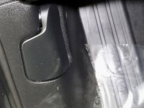 Used 2018 Porsche Macan AWD/4WD image 48
