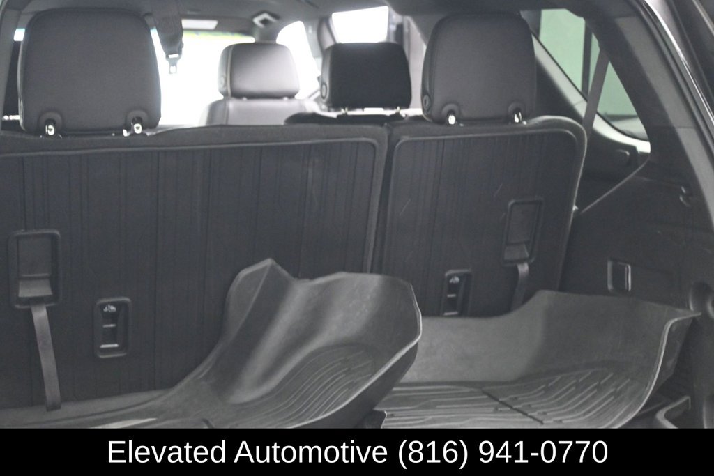 Used 2023 GMC Yukon SLT AWD/4WD image 23