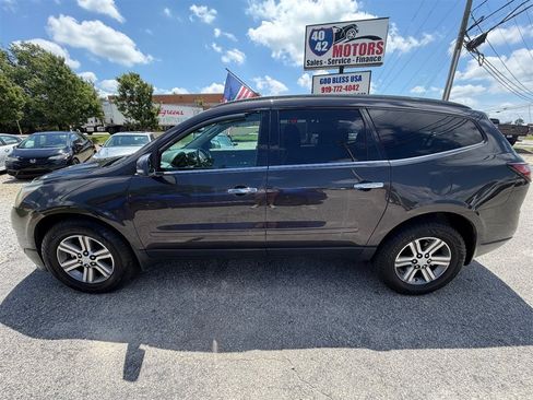 Used 2016 Chevrolet Traverse LT FWD image 3