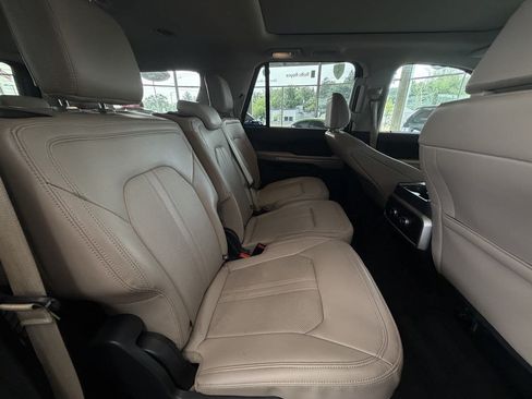 Used 2024 Ford Expedition Max Limited AWD/4WD image 33