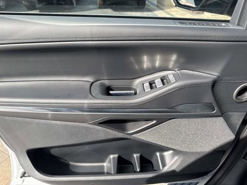 New 2025 Lincoln Navigator L Reserve image 9