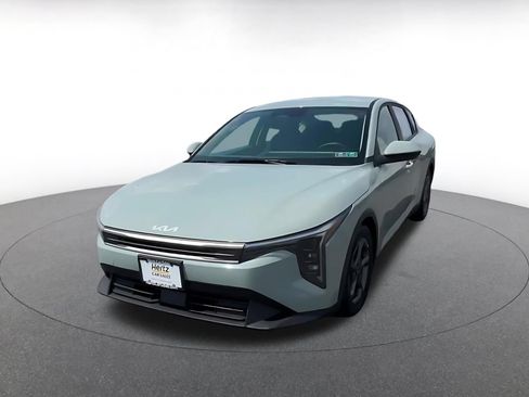 Used 2025 Kia K4 FWD image 5