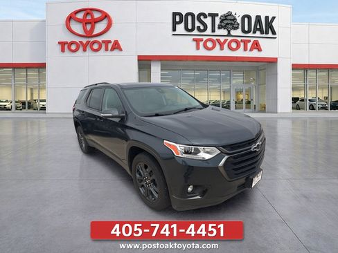 Used 2021 Chevrolet Traverse RS FWD image 3