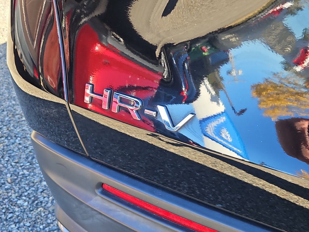 Used 2024 Honda HR-V Sport image 12