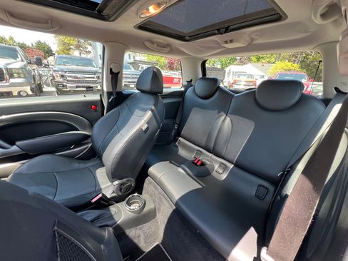 Used 2006 MINI Cooper Hardtop FWD image 13