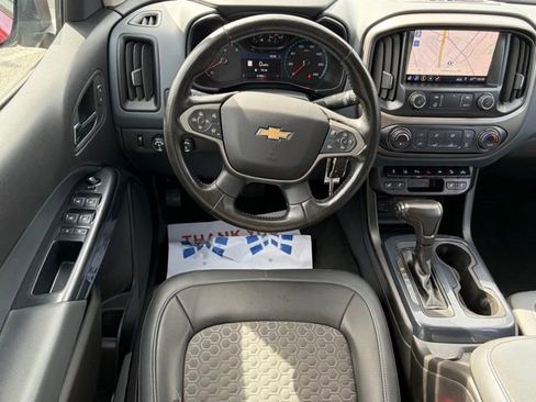 Used 2021 Chevrolet Colorado Z71 w/ Safety Package AWD/4WD image 34