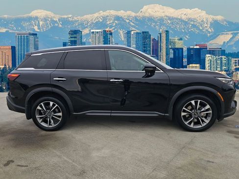 Certified 2023 INFINITI QX60 Luxe w/ Vision Package image 16