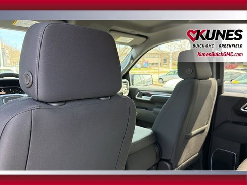 New 2026 GMC Sierra 1500 Elevation image 32