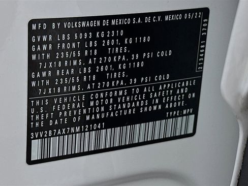 Used 2022 Volkswagen Tiguan SE image 31