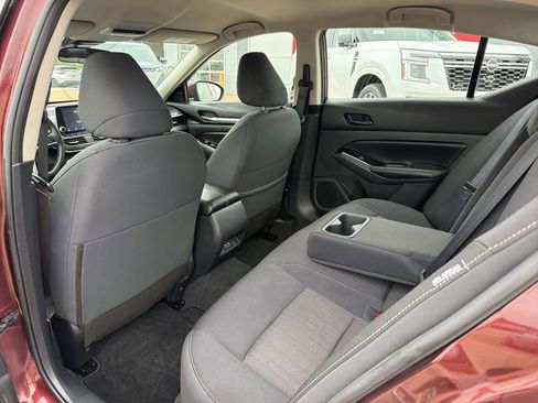 Used 2023 Nissan Altima 2.5 SV AWD/4WD image 18