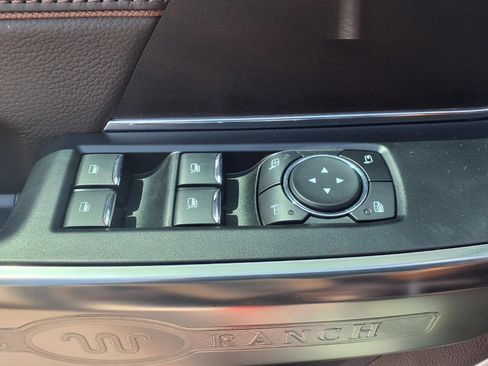 Used 2025 Ford F150 King Ranch w/ FX4 Off-Road Package AWD/4WD image 12