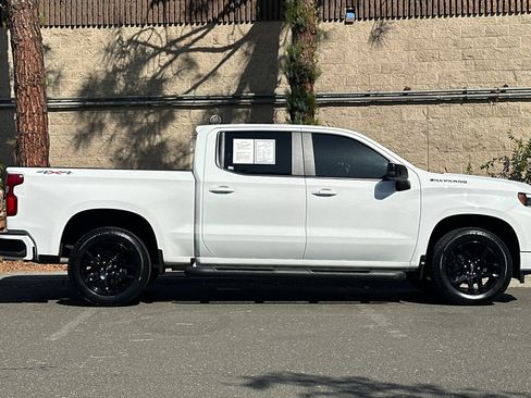 Used 2023 Chevrolet Silverado 1500 RST w/ Rally Edition AWD/4WD image 2