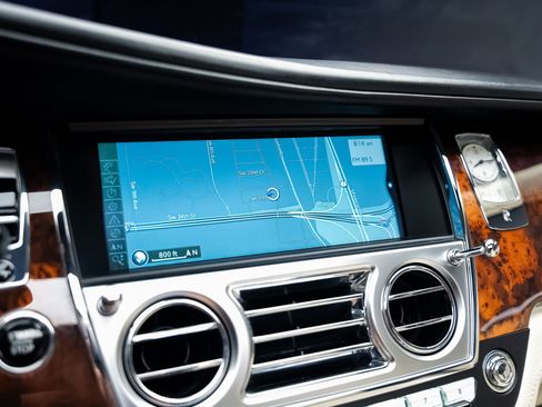 Used 2011 Rolls-Royce Ghost image 49