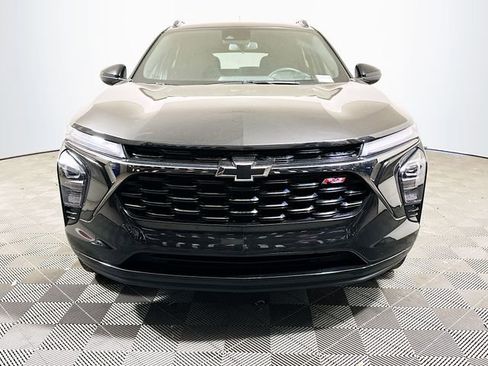 Used 2024 Chevrolet Trax RS w/ Driver Confidence Package image 3