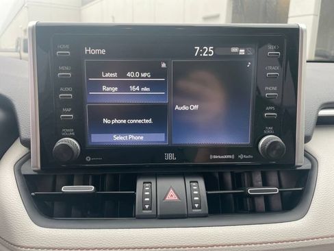 Used 2021 Toyota RAV4 XLE Premium AWD/4WD image 20