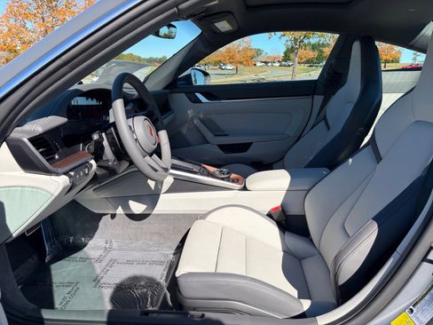 New 2026 Porsche 911 Carrera image 5