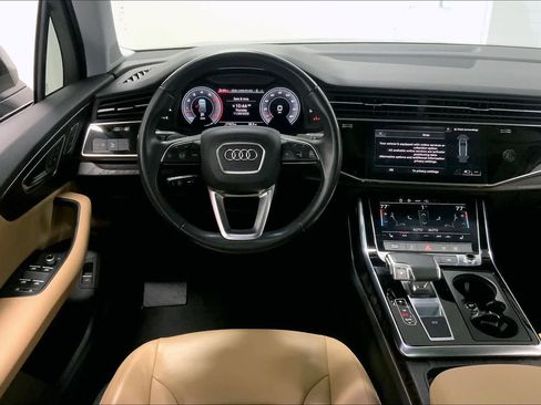 Used 2022 Audi Q7 Premium Plus image 12