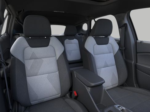 Used 2026 Chevrolet Trax RS FWD image 16
