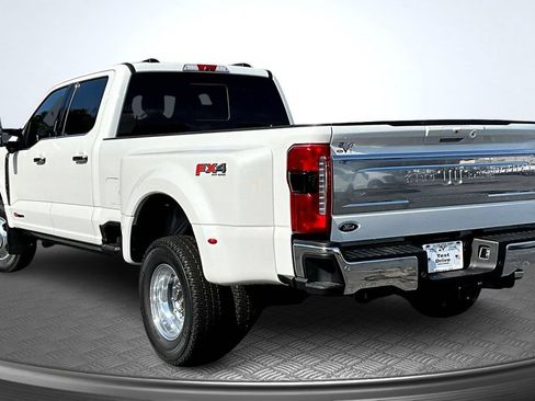New 2026 Ford F350 King Ranch w/ Chrome Package AWD/4WD image 3