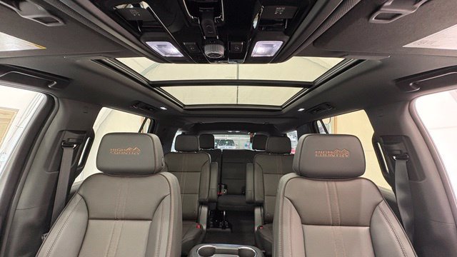 New 2026 Chevrolet Tahoe High Country AWD/4WD image 36