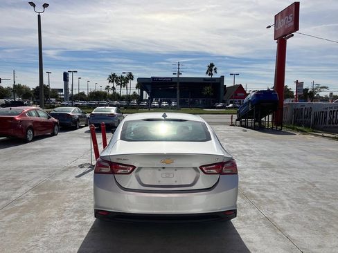 Used 2019 Chevrolet Malibu LT FWD image 6