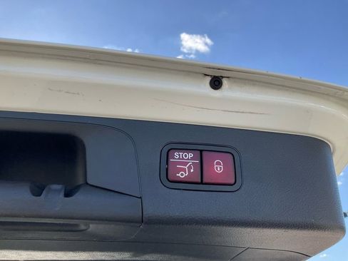 Used 2018 Mercedes-Benz GLC 43 AMG 4MATIC image 10