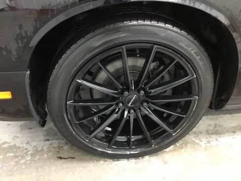 Used 2013 Dodge Challenger R/T w/ Electronics Convenience Group image 4