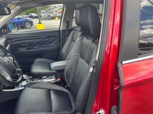 Used 2018 Mitsubishi Outlander GT image 20