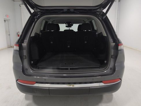 Used 2023 Jeep Grand Cherokee Laredo w/ Luxury Tech Group I AWD/4WD image 29
