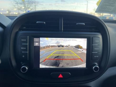 Used 2025 Kia Soul LX w/ LX Technology Package image 19
