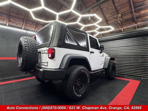 Used 2014 Jeep Wrangler Sport AWD/4WD image 3