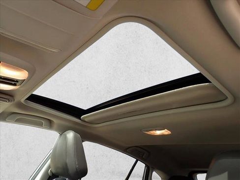 Certified 2021 Subaru Crosstrek 2.5i Sport w/ Moonroof Package AWD/4WD image 12