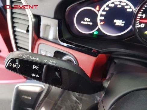 Used 2022 Porsche Cayenne S image 13