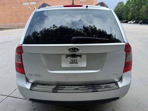 Used 2009 Kia Rondo EX w/ Premium Pkg FWD image 4