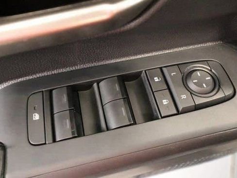 New 2025 Toyota Tacoma TRD Off-Road image 31