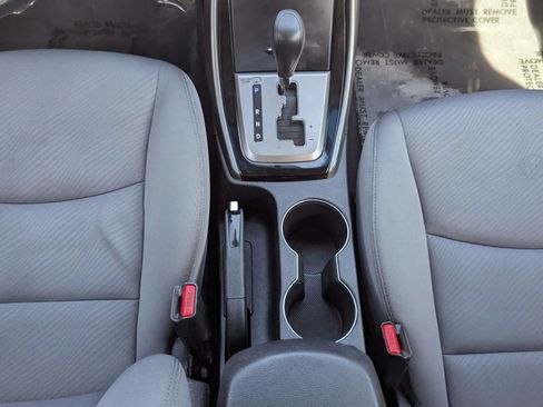 Used 2013 Hyundai Elantra GLS w/ Preferred Pkg FWD image 16
