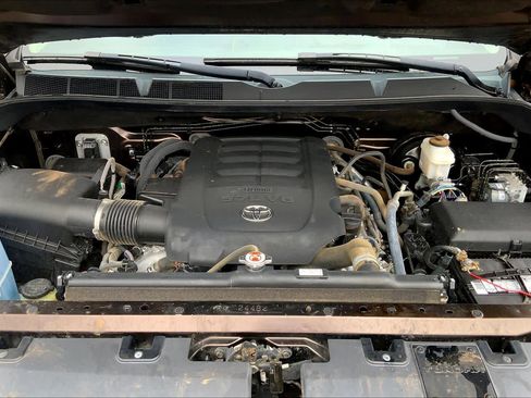 Used 2019 Toyota Tundra Platinum image 31