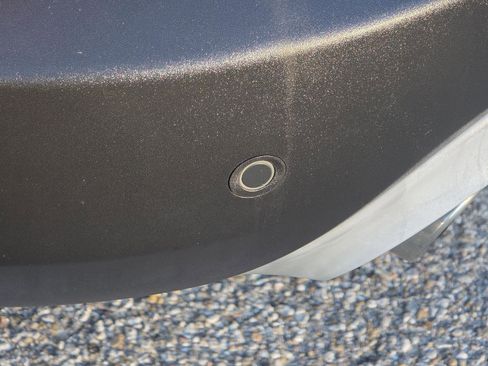 Used 2020 Ford Escape Titanium image 37