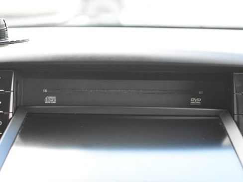 Used 2017 Dodge Grand Caravan SXT w/ Driver Convenience Group image 23