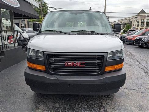 Used 2022 GMC Savana 2500 RWD image 7