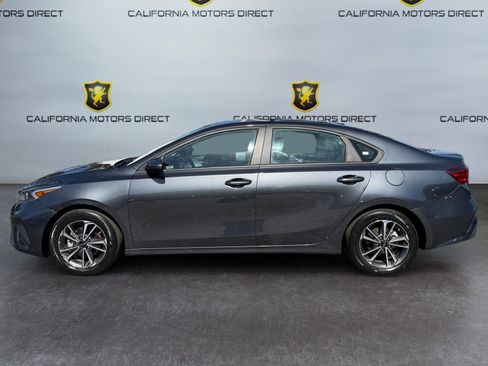 Used 2024 Kia Forte LXS FWD image 2