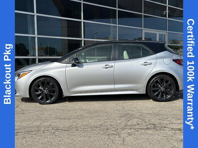 Used 2025 Toyota Corolla XSE FWD image 7